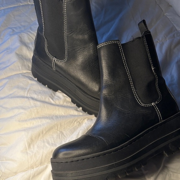 Marc Fisher Black Ankle Booties - Picture 2 of 6